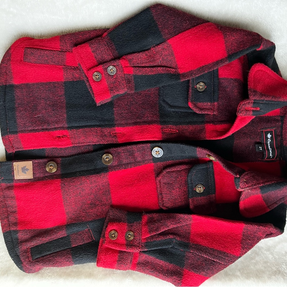🏷️ 3/$40 🏷️ Canadiana Red and Black Plaid Jacket